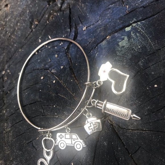 Thanks giving Nurse/Doctor charms bracelet - Picture 3 of 8